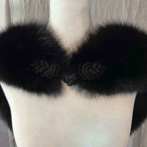Anne Dee Goldin Shall Black Fur Stole - Picture 2 of 5